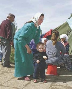 Emergency aid for refugees in Albania, support for Kosovan ... Image 4